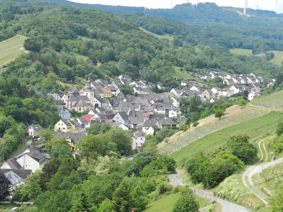 Hotel Weingut Stassen Oberheimbach Exterior foto